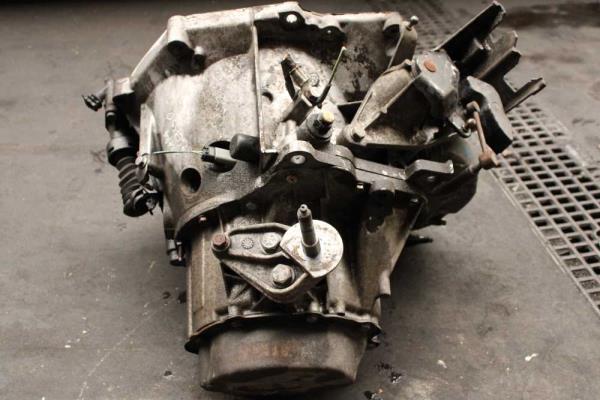 BOITE DE VITESSE MANUEL  CITROEN BERLINGO / XSARA PICASSO , PEUGEOT PARTNER 1.6HDI ( 5VITESSES ) - Vue 5